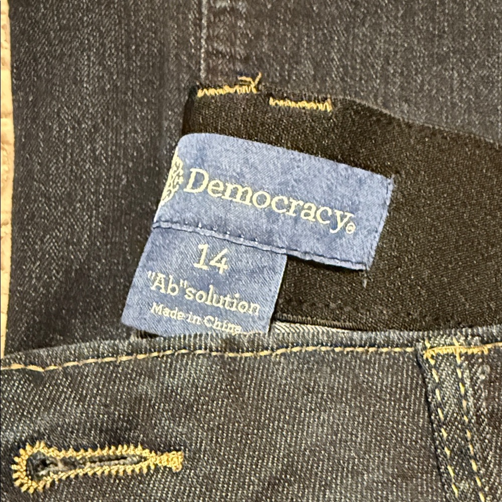 Democracy Women’s Dark Blue Jeans